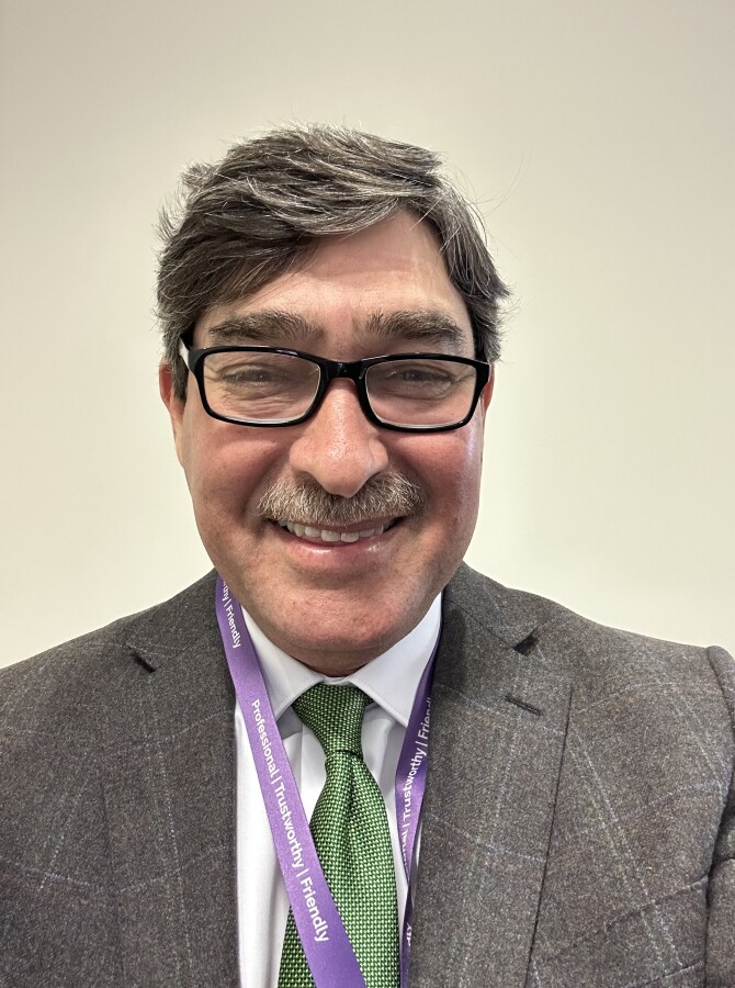 Photo of Stephan Phillips